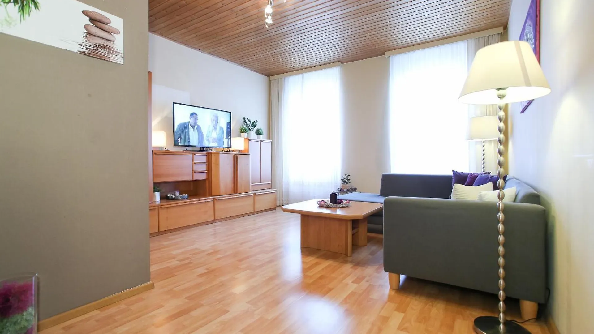Mozart Apartments Vienna 0*,